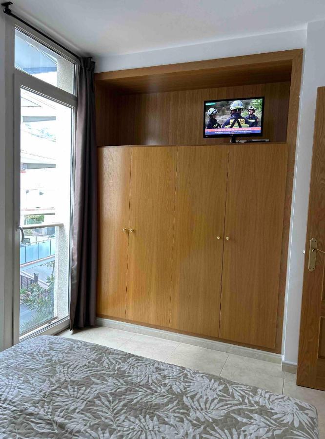 Apartaments Superiors Mtb Only Couples Льорет-де-Мар Экстерьер фото