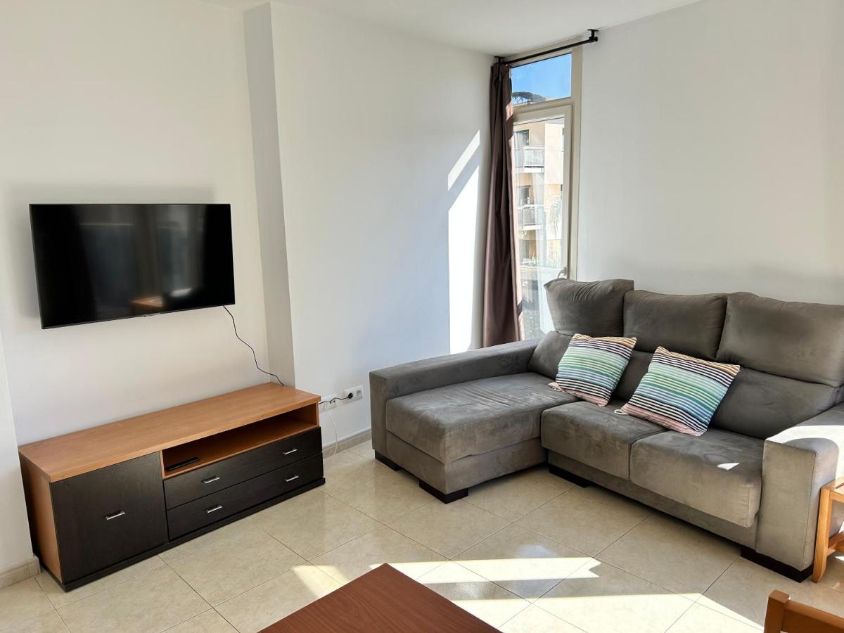 Apartaments Superiors Mtb Only Couples Льорет-де-Мар Экстерьер фото