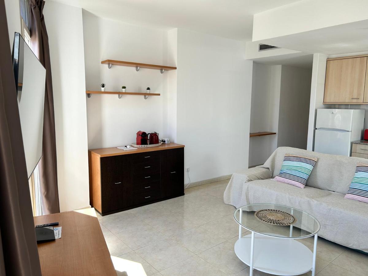 Apartaments Superiors Mtb Only Couples Льорет-де-Мар Экстерьер фото