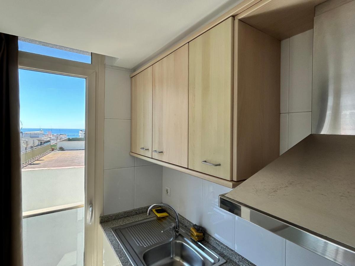 Apartaments Superiors Mtb Only Couples Льорет-де-Мар Экстерьер фото